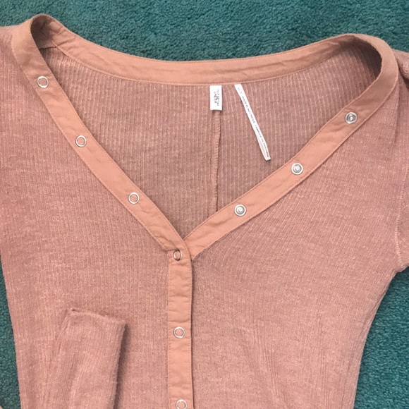 Urban Outfitters Long Sleeve button up - Picture 2 of 3